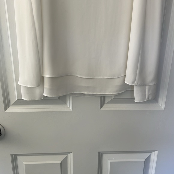 White BCBG Maxazria dress. - Picture 4 of 6